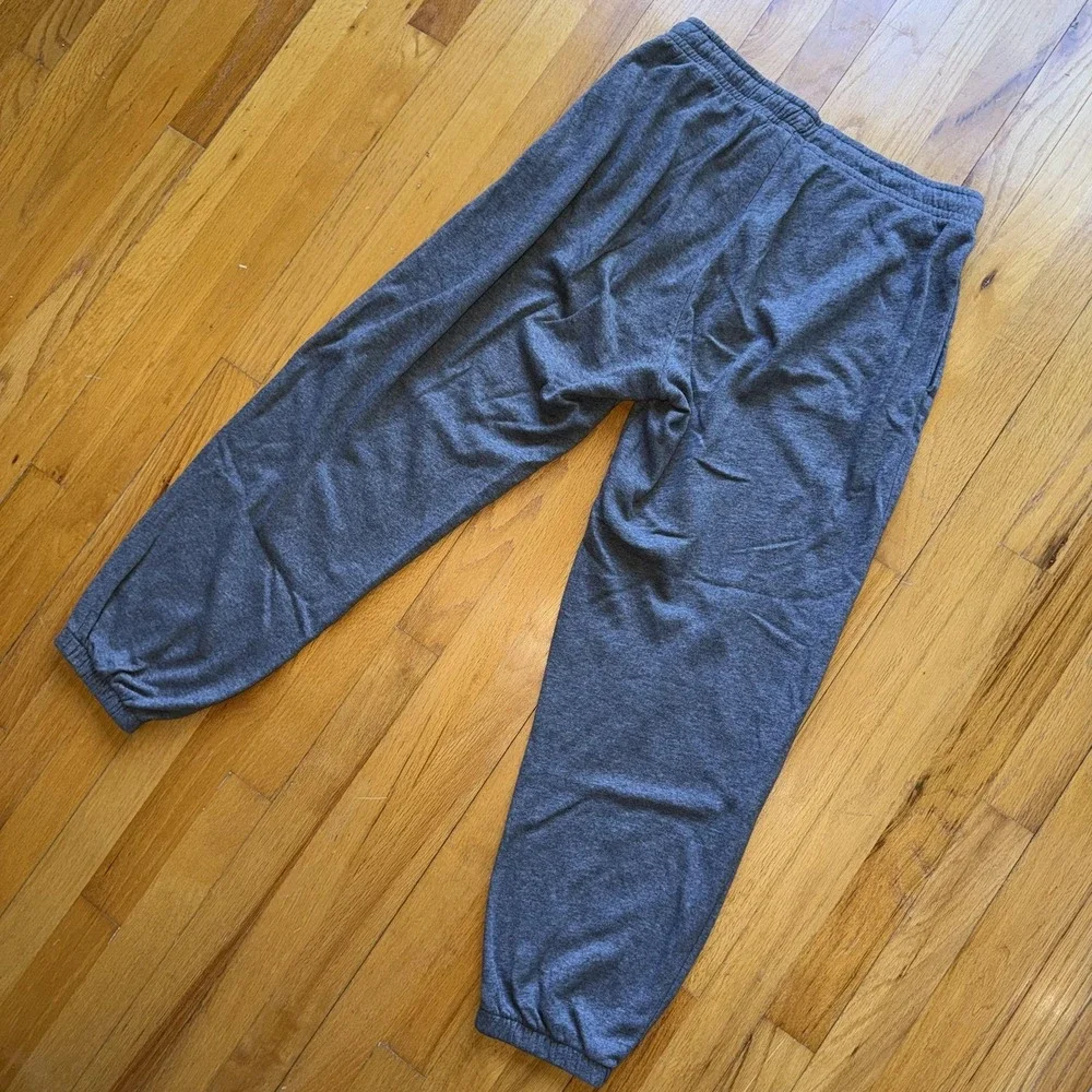 Nike Pants Mens M Gray Fleece Joggers‎ Sweatpants Swoosh Logo Pockets Athletic